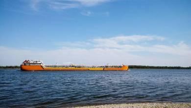 Eksport paliwa barkami pomaga Rosji w negocjowaniu niedoborów tankowców