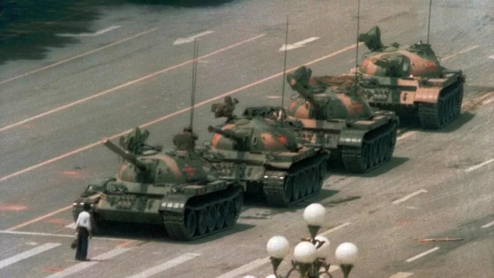 Chiny zaostrzają zabezpieczenia, aby zapobiec upamiętnianiu w Hongkongu protestów na placu Tiananmen