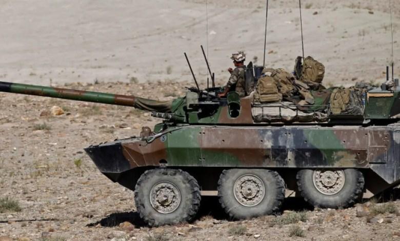 Pojazd opancerzony do zabijania czołgów, który Francja wysyła na Ukrainę, jest „trochę dziwakiem”, ale nie nazywaj go czołgiem