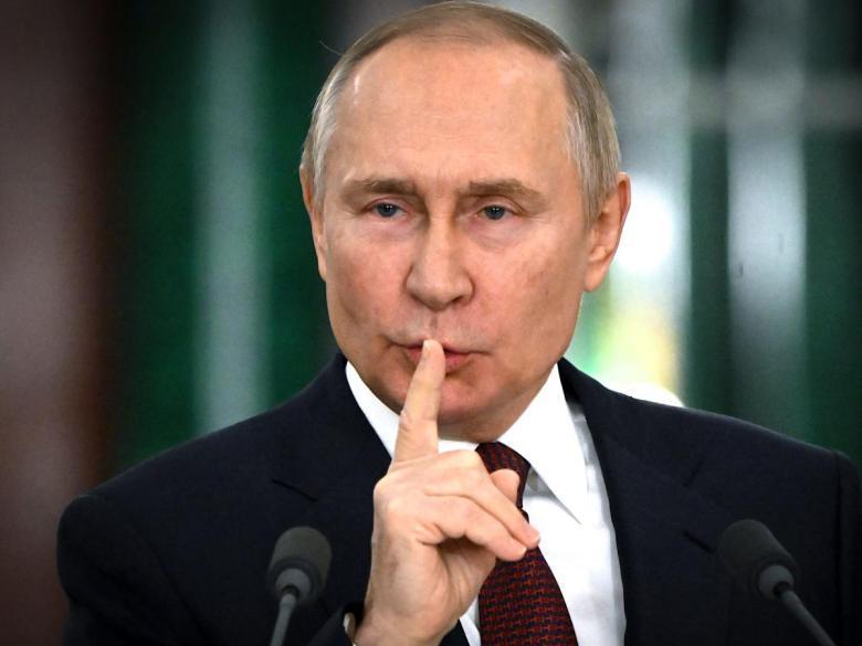 Putin powiedział, że chce zakończenia „wojny” na Ukrainie, przyznając po raz pierwszy, że to coś więcej niż „specjalna operacja wojskowa”