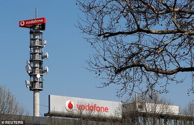 Szef Vodafone Nick Read pod presją mega fuzji
