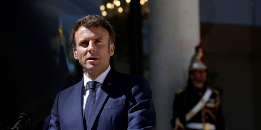 Macron zasugerował Ukrainie zrezygnowanie z części suwerenności, aby Putin mógł zachować twarz, mówi Zełenski