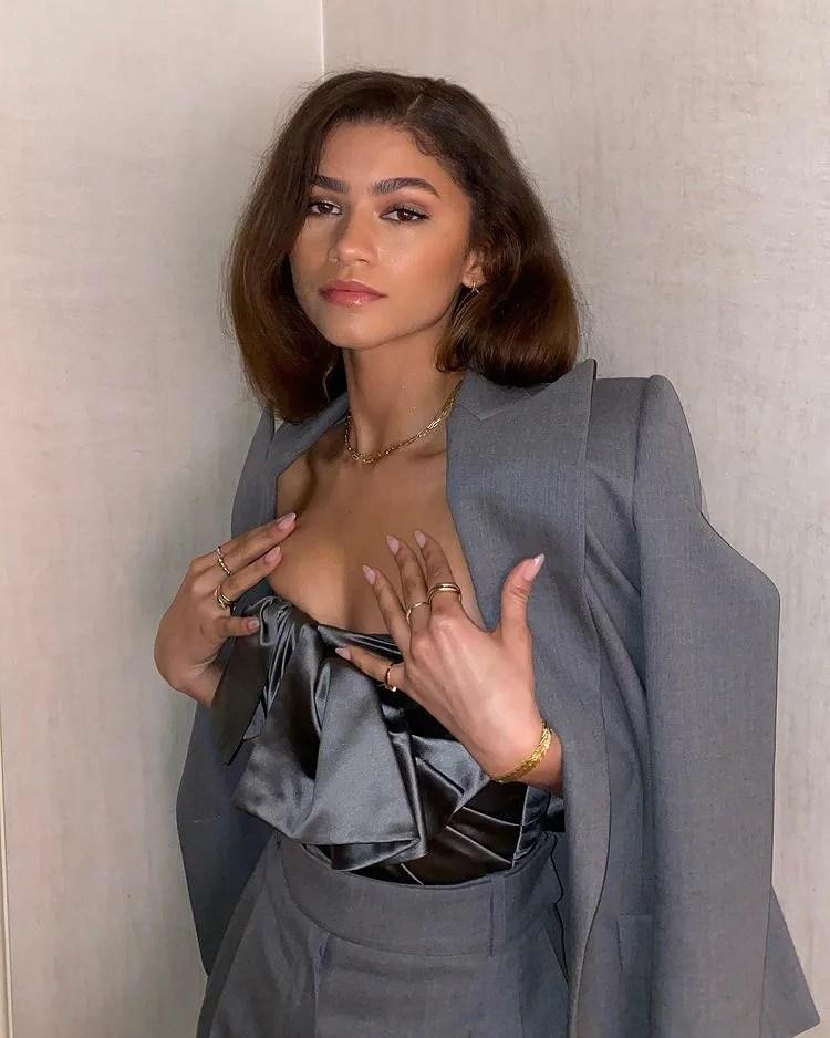 Zendaya właśnie zrobiła mocne etui na kolorowe zadymione oczy tego lata