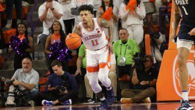 Clemson Koszykarz, który (prawie) stracił jądro, właśnie dostał ofertę bielizny