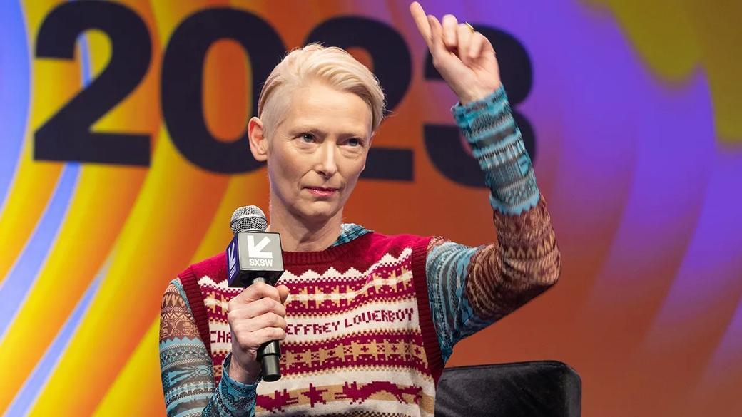 Tilda Swinton skończyła z nakazami COVID: „Nie noszę maski”