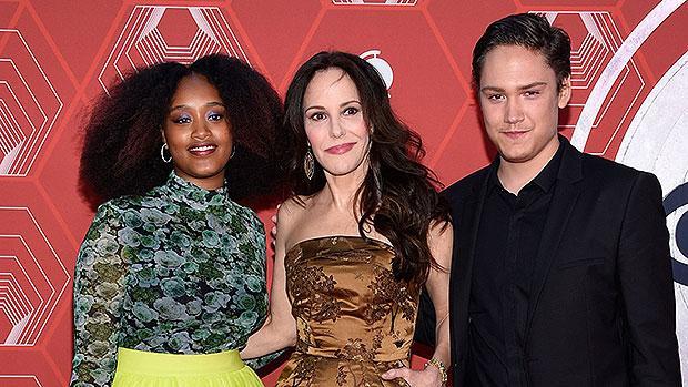 Dzieci Mary Louise Parker: Poznaj syna i córkę Tony Winner