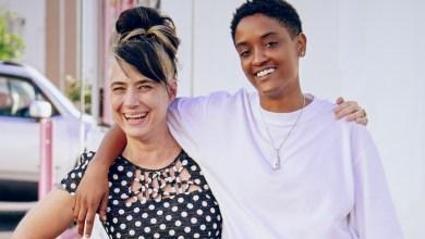 Syd i Kathleen Hanna o tym, dlaczego „bycie sobą jest aktem buntu”