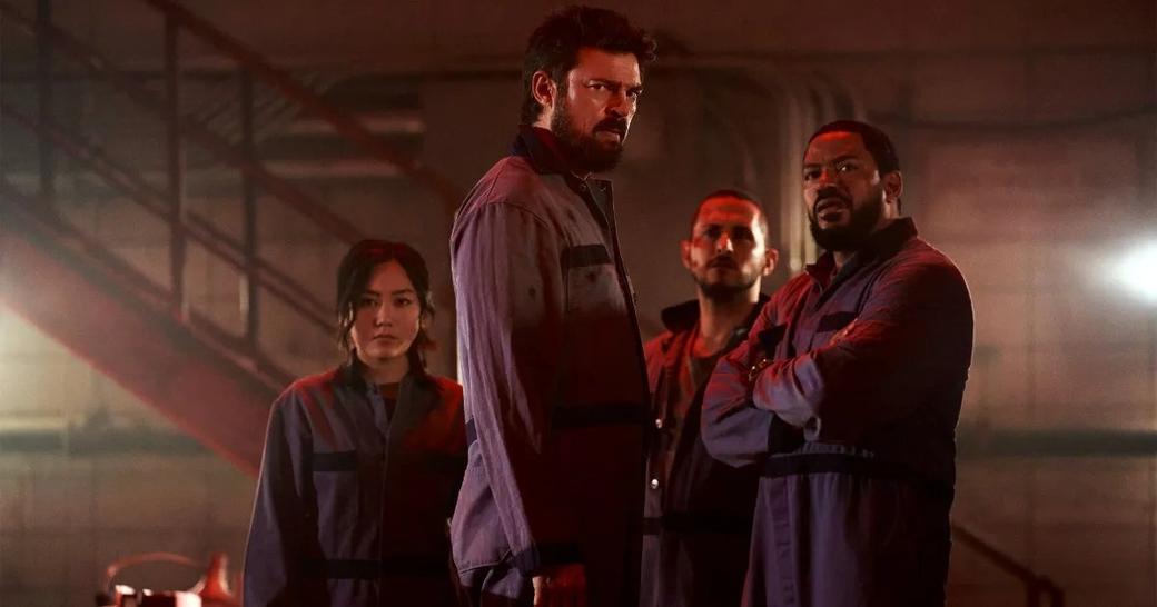 Zdjęcie 3 sezonu chłopców przedstawia Billy’ego Butchera i całą drużynę w kombinezonach