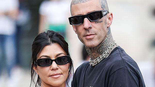 Travis Barker pokazuje koronkową bieliznę Kourtney Kardashian z jego nazwiskiem