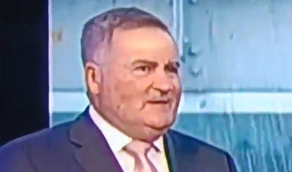 Pundit obawia się spadku Leeds i Evertonu, ponieważ za kulisami sprawy brzmią ponuro