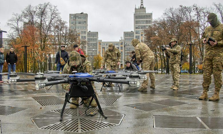 Podsumowanie Ukrainy: drony atakują w Rosji, podczas gdy zachodnie sankcje stają się mądrzejsze