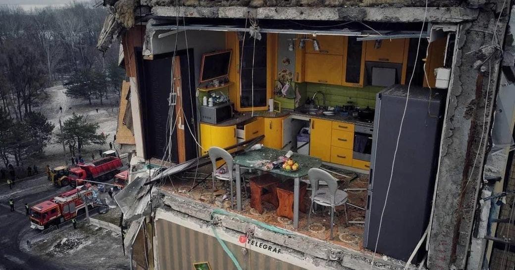 Żółta kuchnia na Ukrainie zostaje rozdarta, odsłaniając nagły wpływ rosyjskiej wojny na niewinne życie